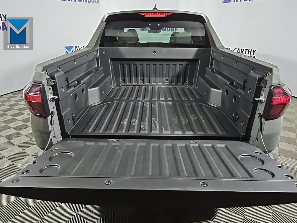 Used 2025 Hyundai Santa Cruz SE image 10