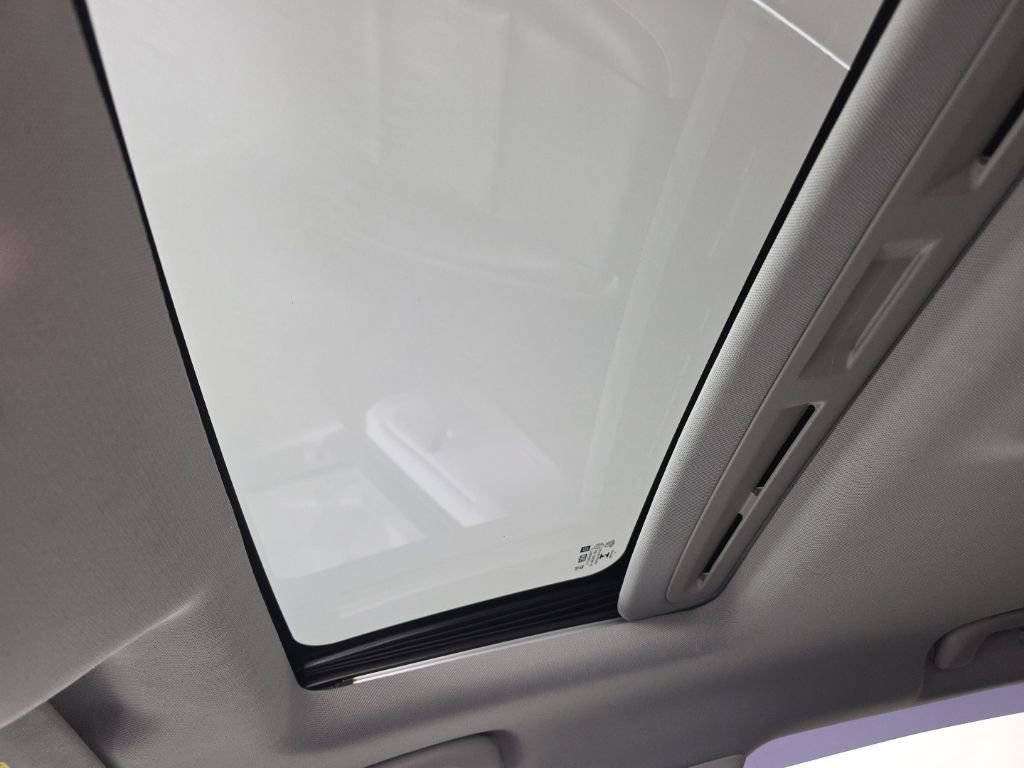 Used 2018 Chevrolet Trax Premier image 25