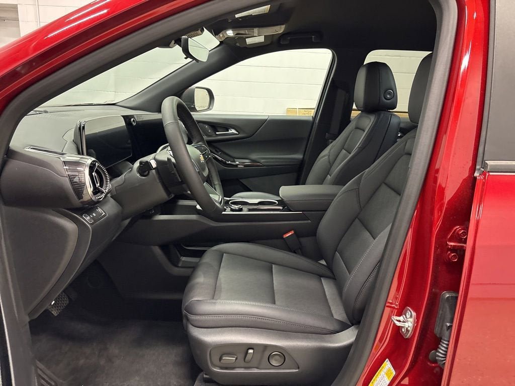 New 2026 Chevrolet Equinox LT w/ Convenience Package II FWD image 14