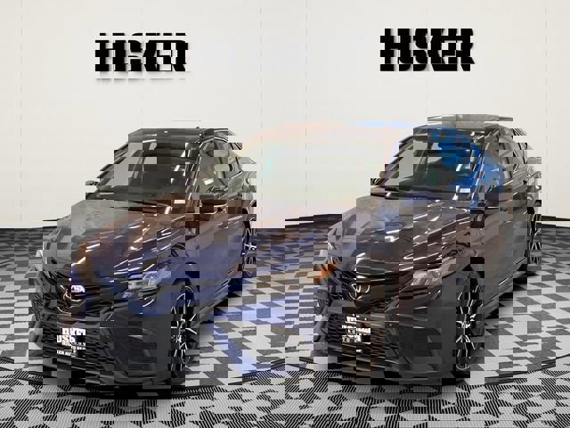 Used 2024 Toyota Camry SE image 6