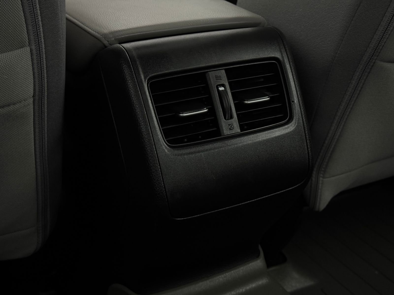 Certified 2018 Honda Accord EX image 38