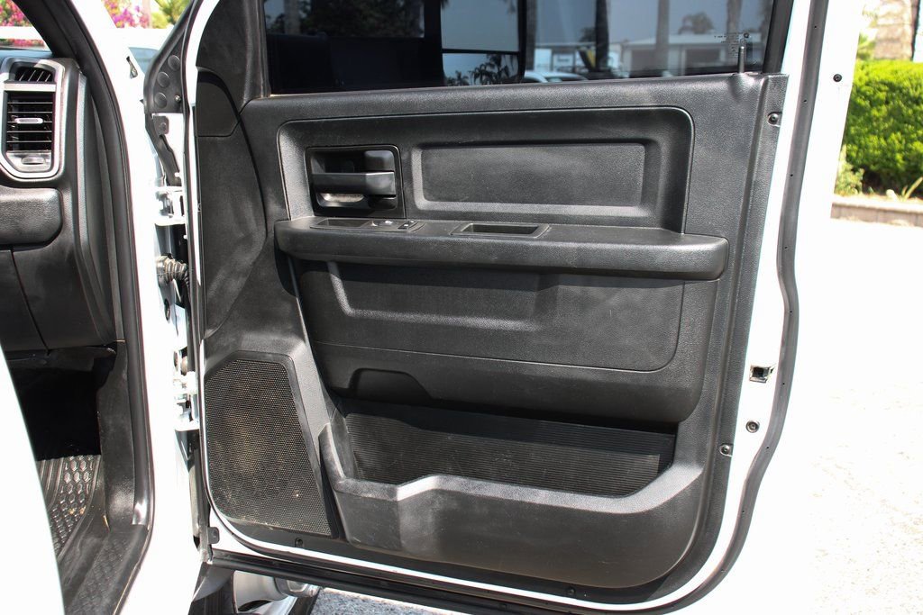 Used 2021 RAM 5500 Tradesman w/ Chrome Appearance Group image 38