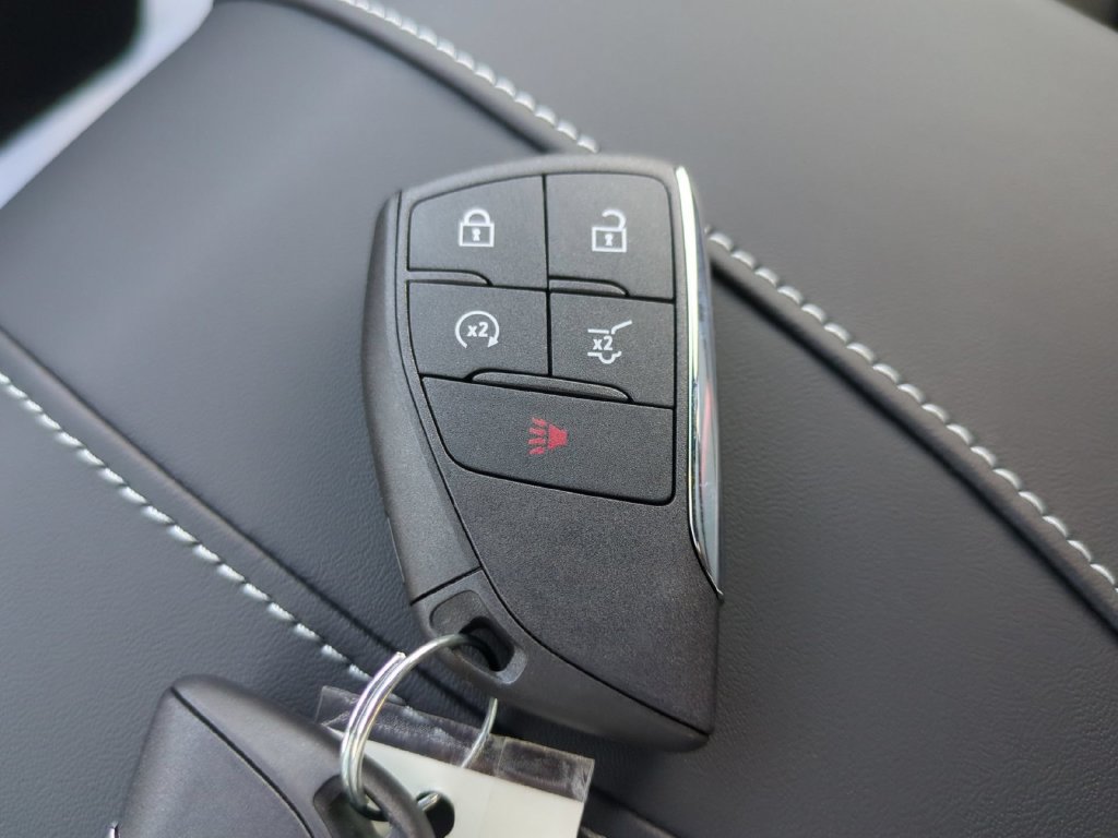 New 2027 Chevrolet Traverse RS AWD/4WD image 29