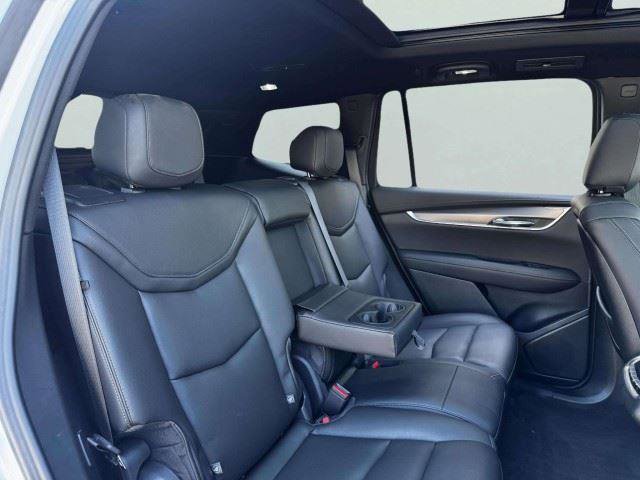 Used 2024 Cadillac XT6 Luxury w/ LPO, Floor Liner Package FWD image 58