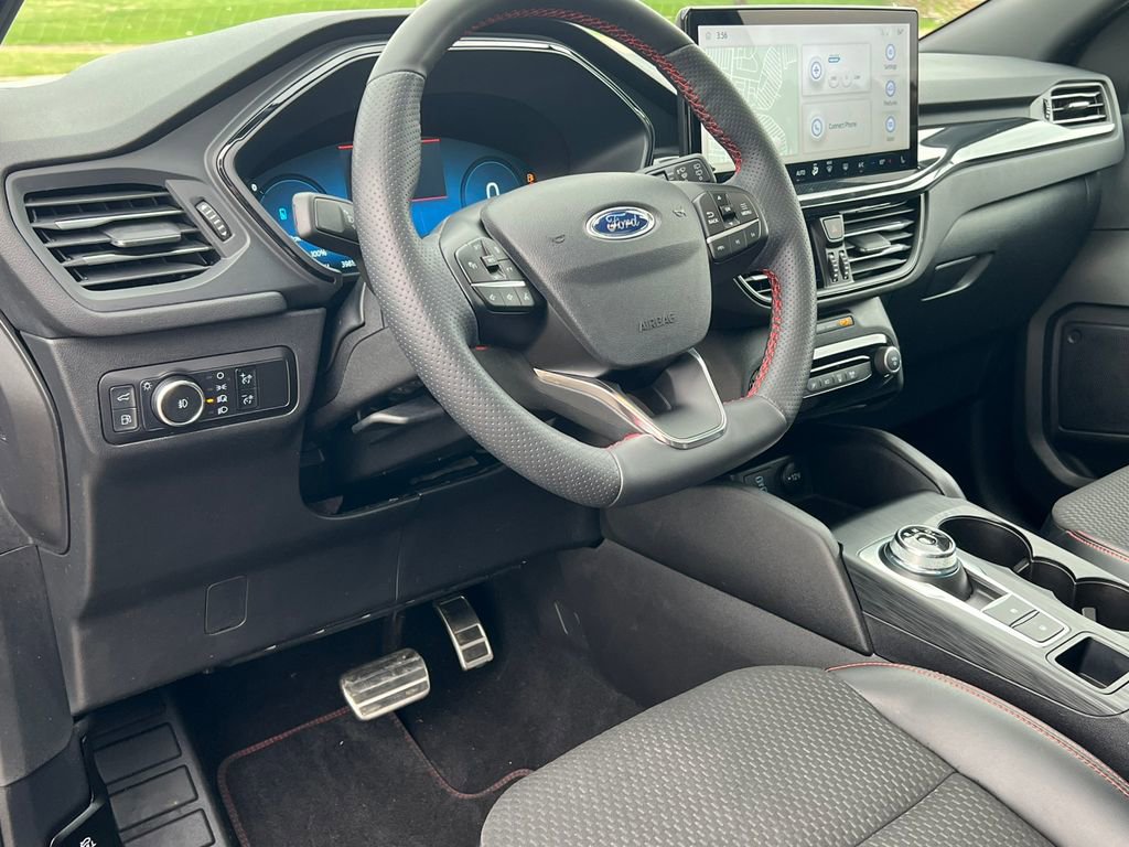 Used 2023 Ford Escape ST-Line Elite image 17