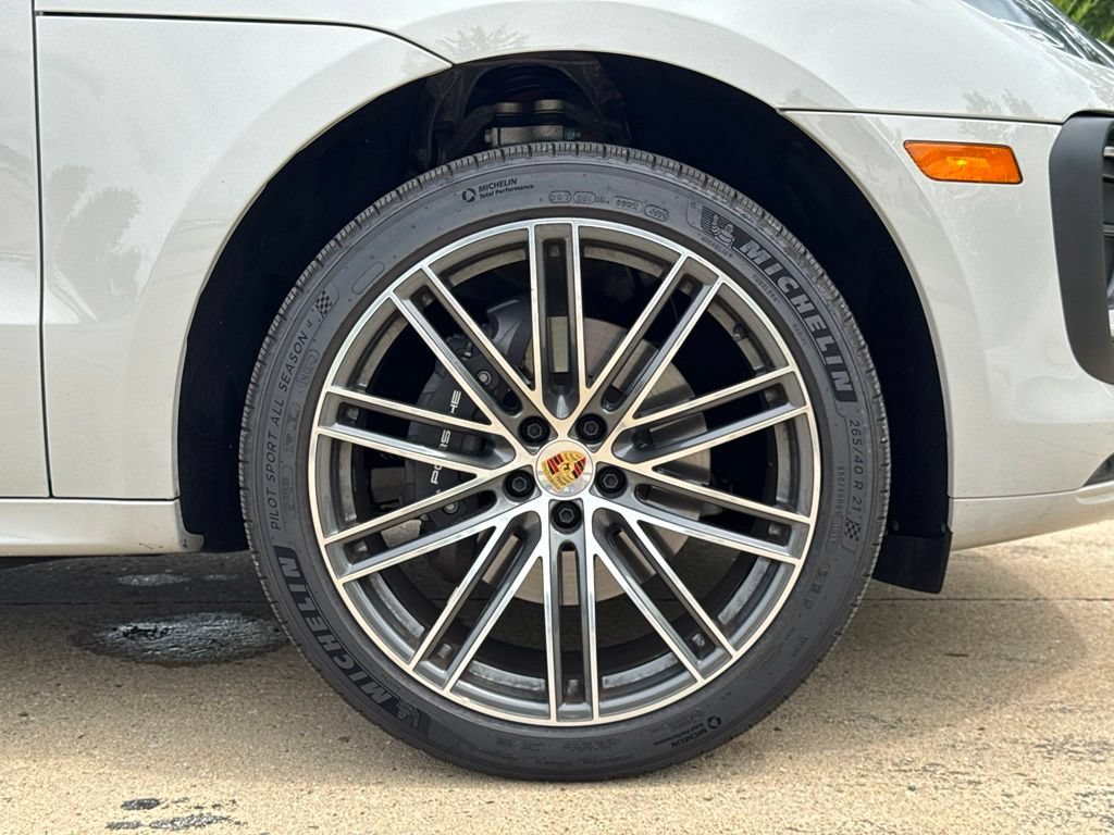 Used 2026 Porsche Macan AWD/4WD image 48