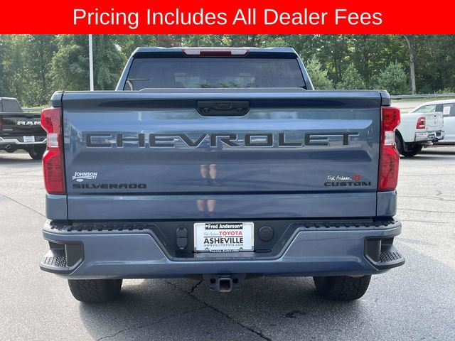 Used 2024 Chevrolet Silverado 1500 Custom w/ Turbomax Blackout Package AWD/4WD image 4
