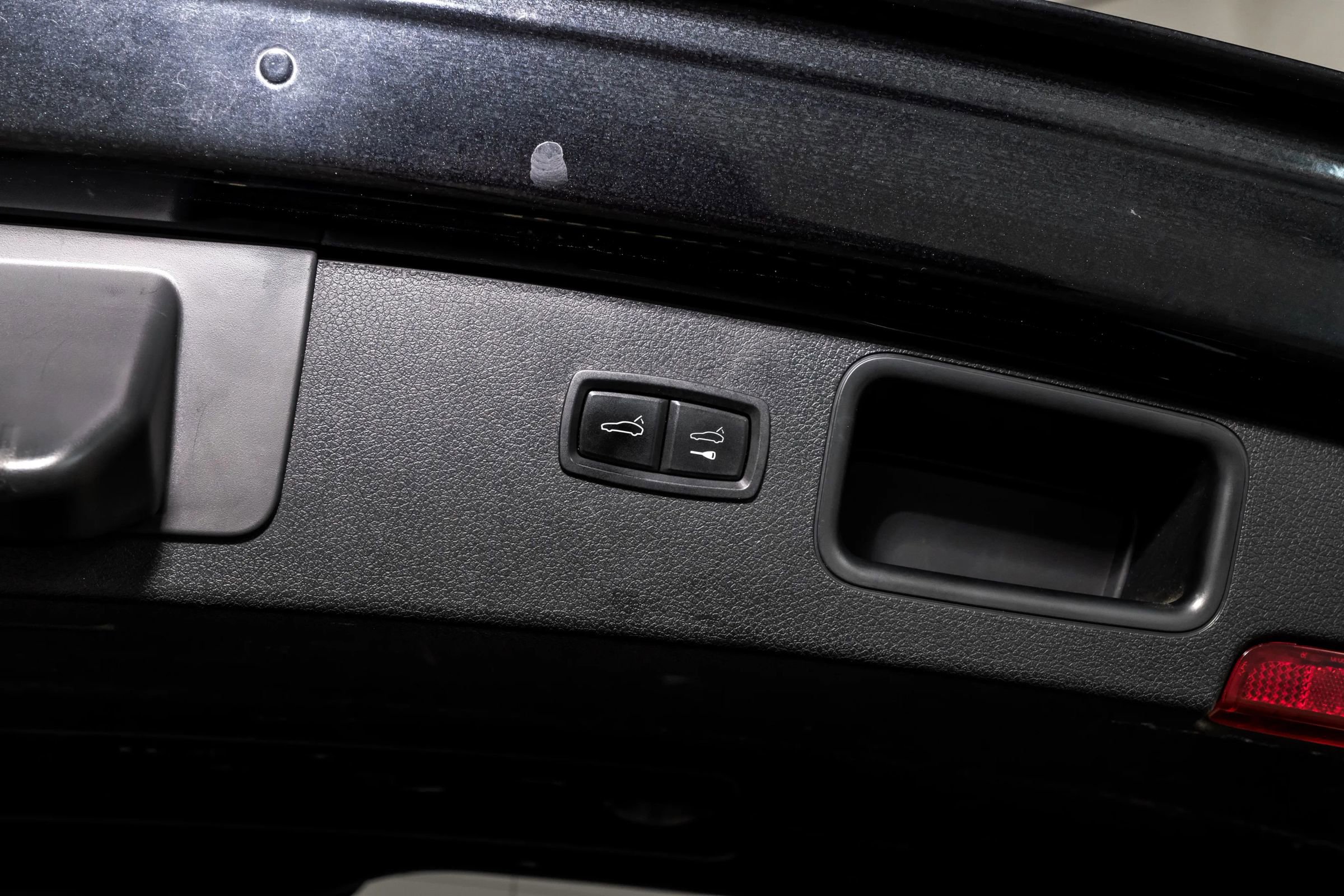 Used 2017 Porsche Macan Turbo image 57