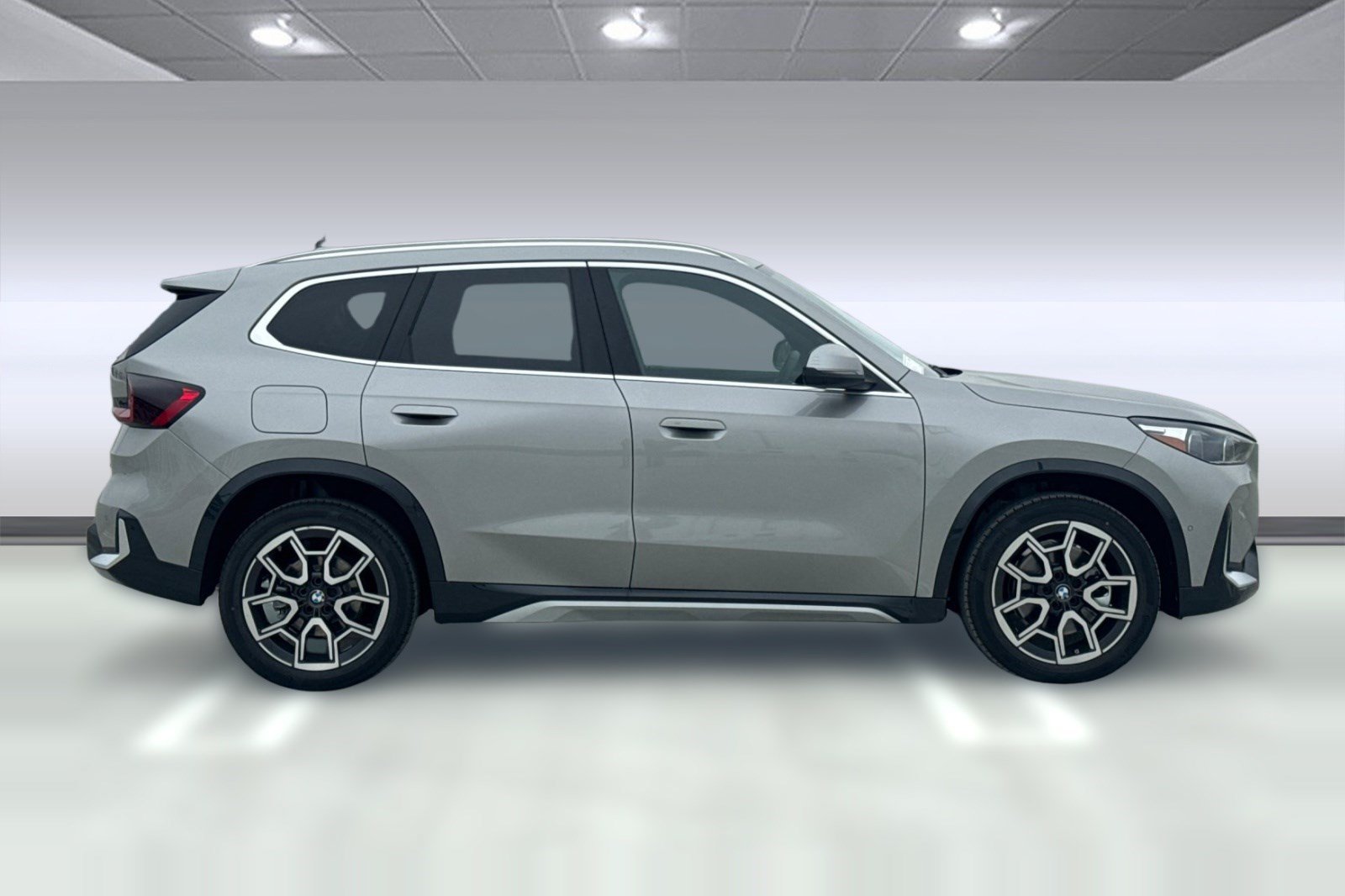 Used 2026 BMW X1 xDrive28i w/ Technology Package AWD/4WD image 8