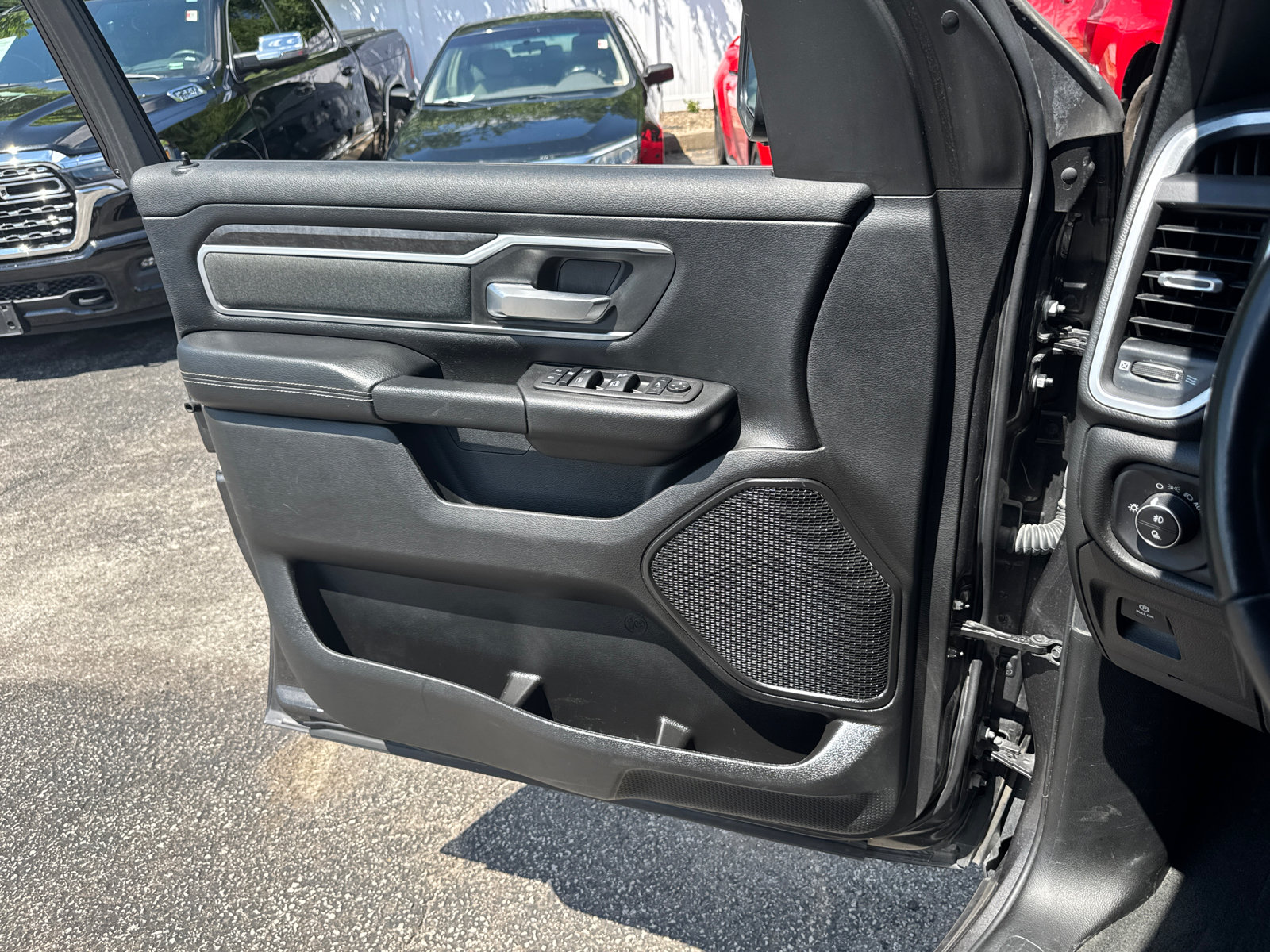 Used 2023 RAM 1500 Big Horn AWD/4WD image 17