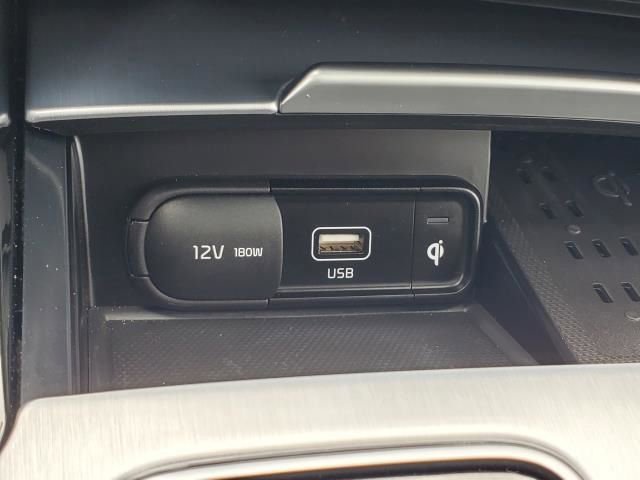 Used 2023 Kia Stinger GT2 image 32