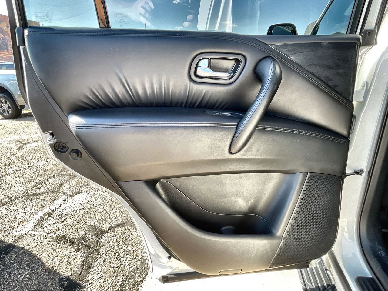 Used 2023 Nissan Armada SL w/ Midnight Edition Package image 20