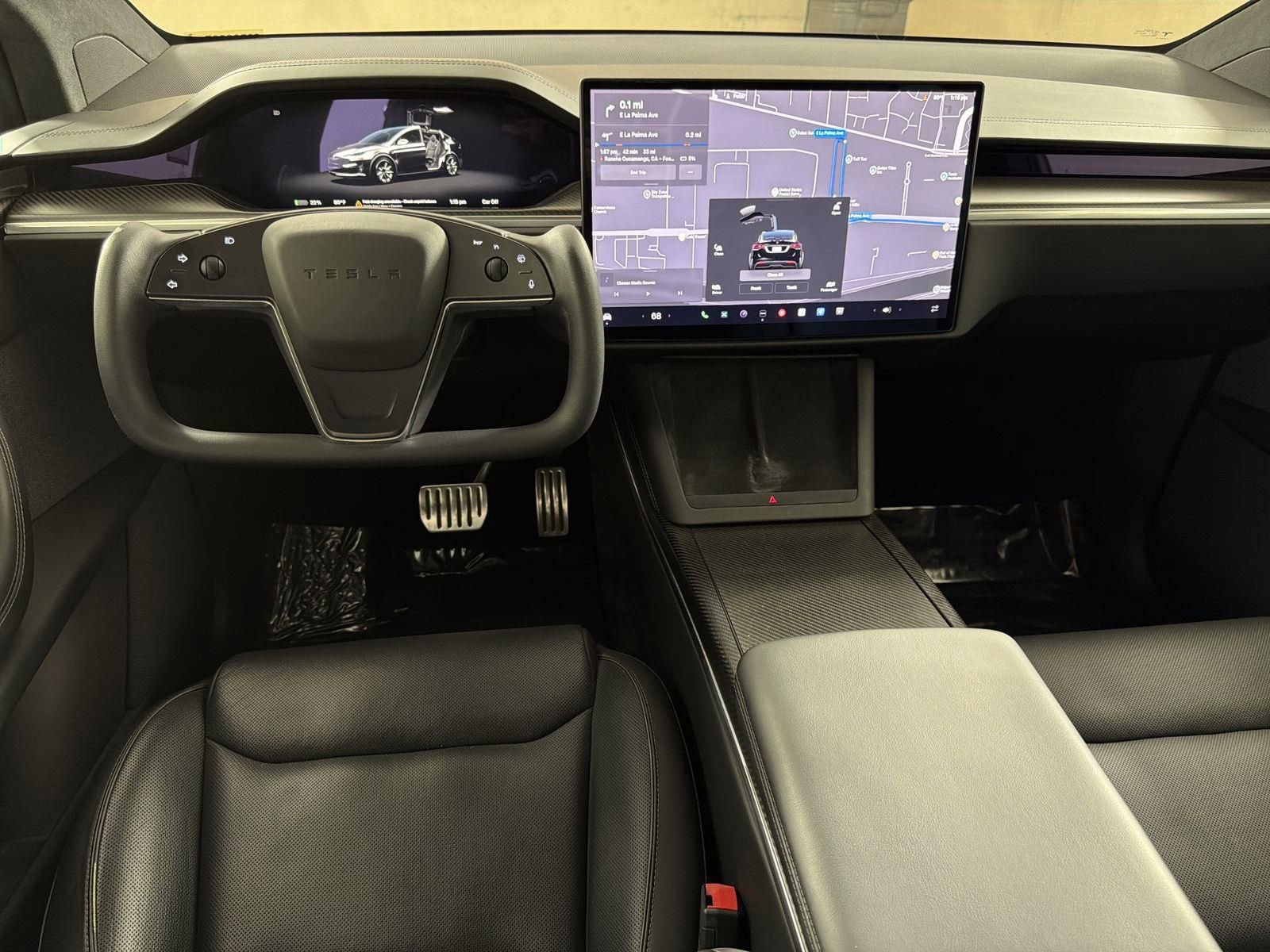 Used 2022 Tesla Model X Plaid image 10