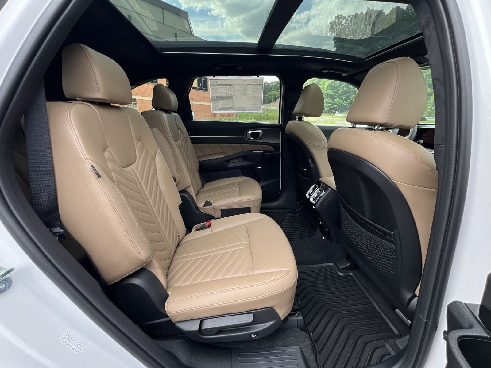 New 2026 Kia Sorento SX Prestige w/ Olive Brown Leather Package AWD/4WD image 33
