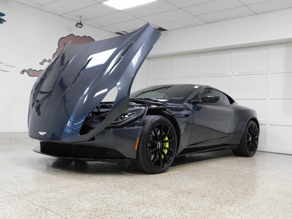 Used 2020 Aston Martin DB11 AMR image 21