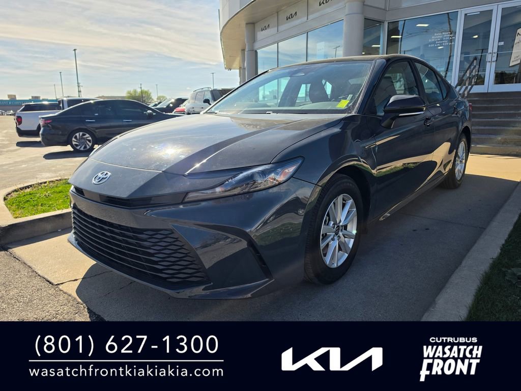 Used 2025 Toyota Camry LE FWD image 1