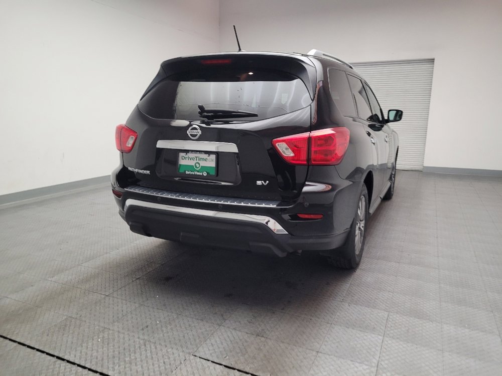 Used 2017 Nissan Pathfinder SV image 7