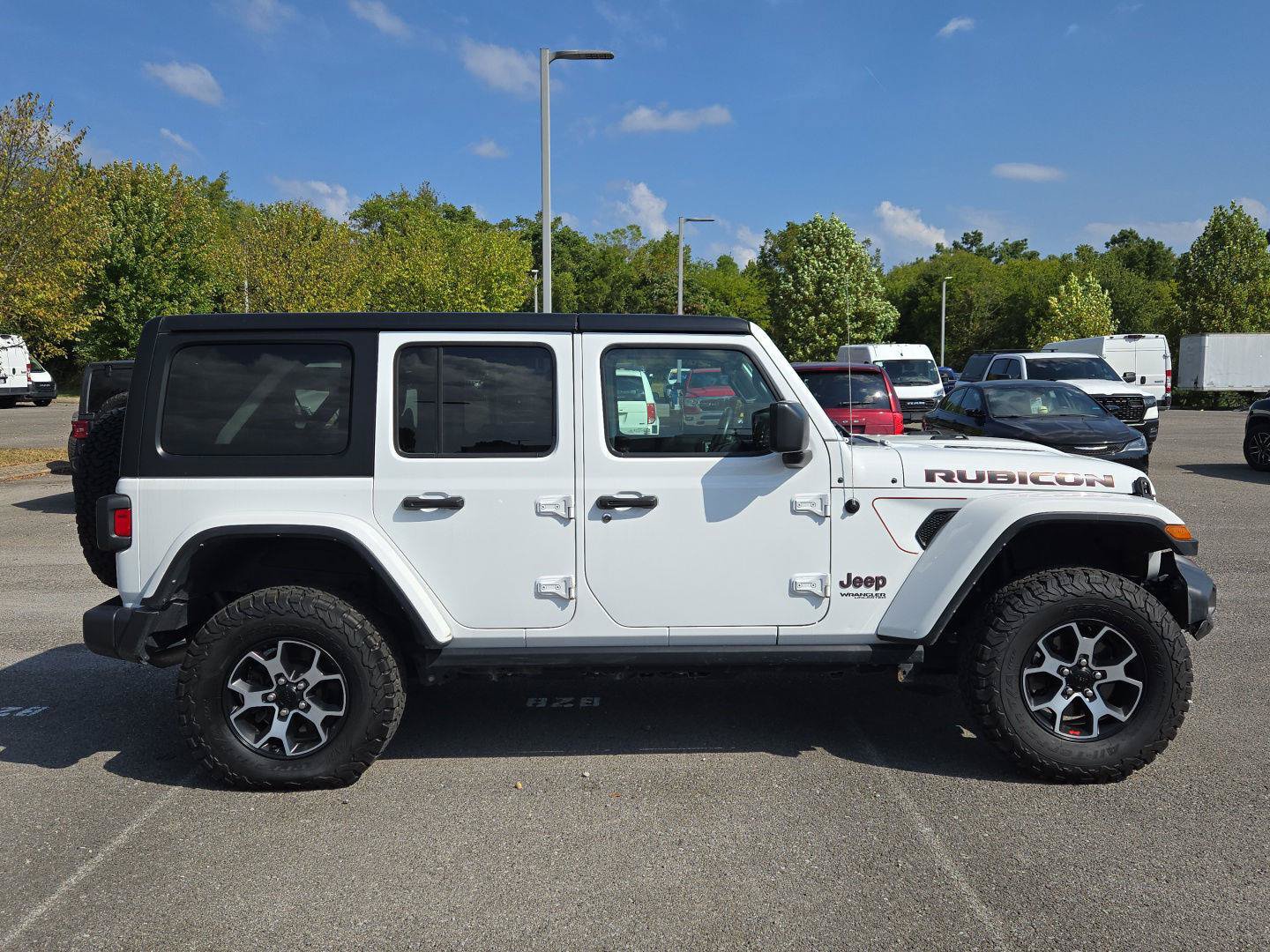 Used 2022 Jeep Wrangler Unlimited Rubicon w/ Dual Top Group AWD/4WD image 8