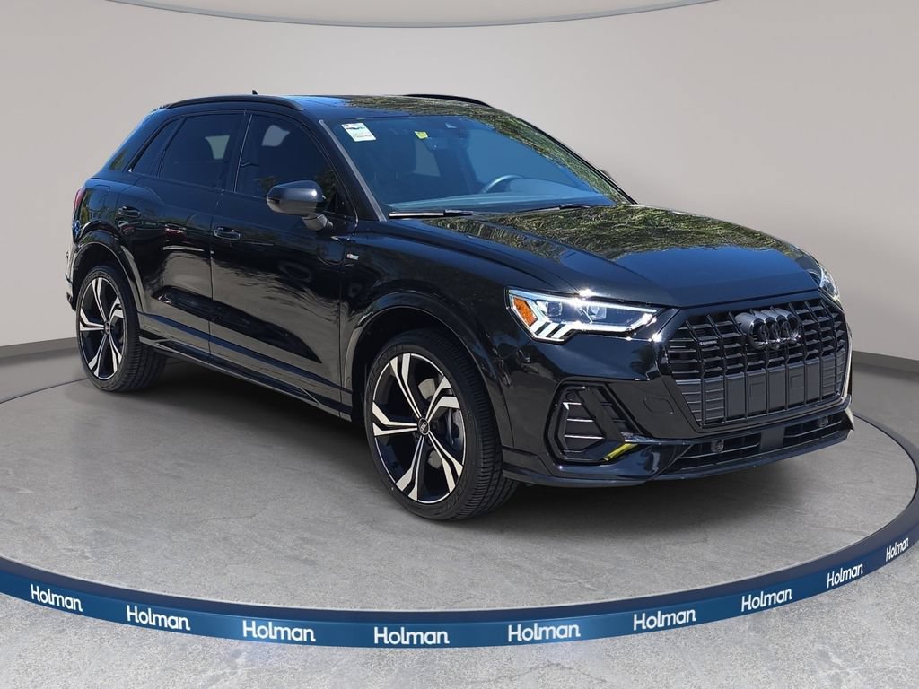 Used 2024 Audi Q3 2.0T Premium Plus w/ Premium Plus Package AWD/4WD image 4