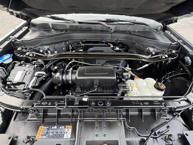 Used 2020 Ford Explorer Limited w/ Class III Trailer Tow Package image 2