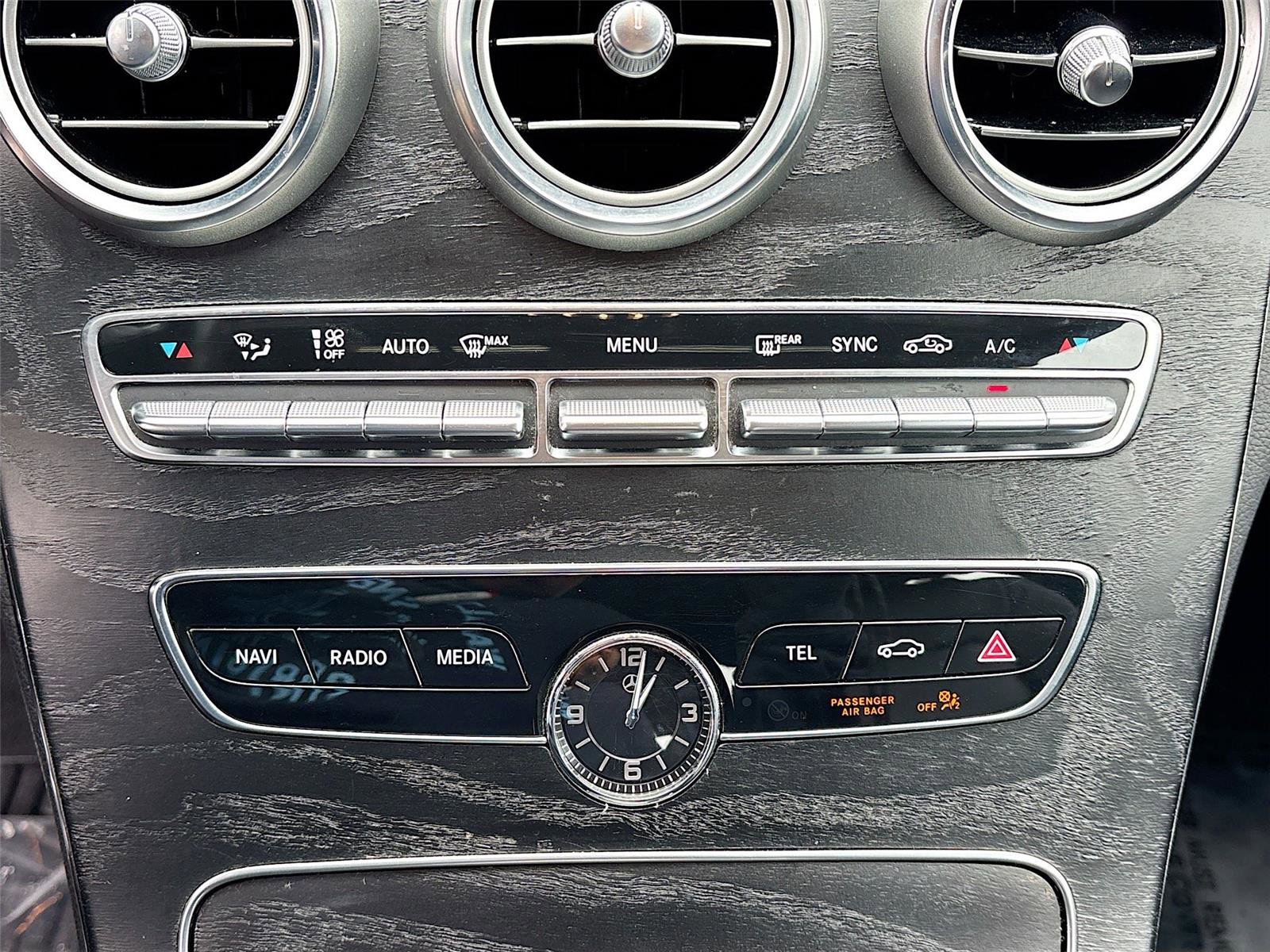 Used 2019 Mercedes-Benz C 300 4MATIC Sedan image 15