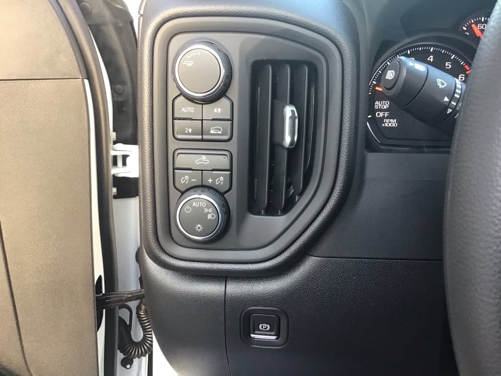 New 2026 Chevrolet Silverado 1500 Custom AWD/4WD image 18