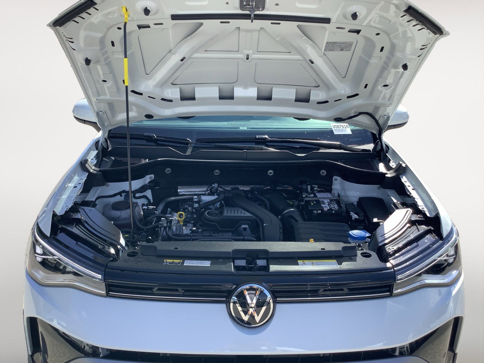 New 2026 Volkswagen Taos SE image 11