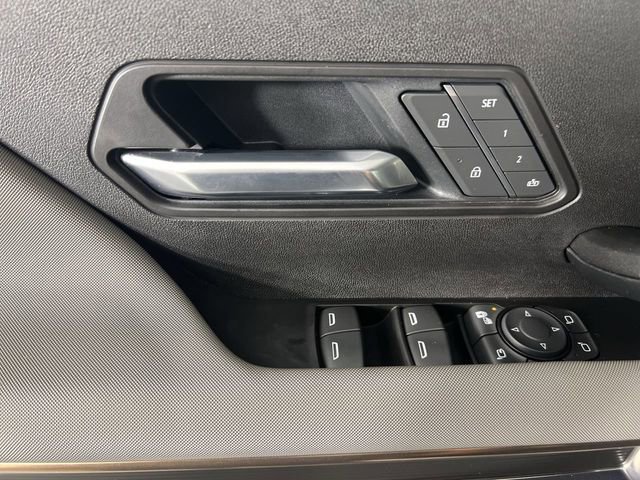 Used 2025 GMC Hummer EV 3X w/ LPO, Dark Essentials Package image 24