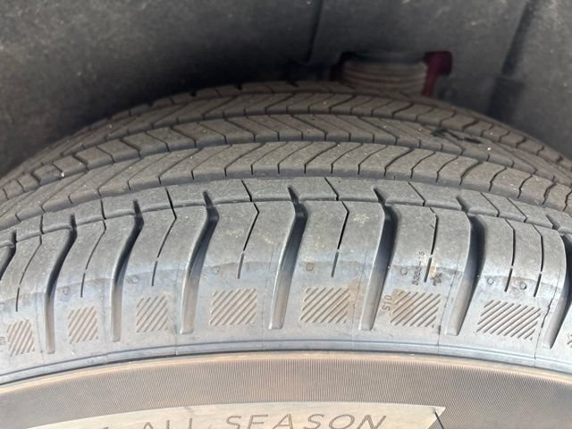 Used 2025 GMC Terrain Elevation AWD/4WD image 12