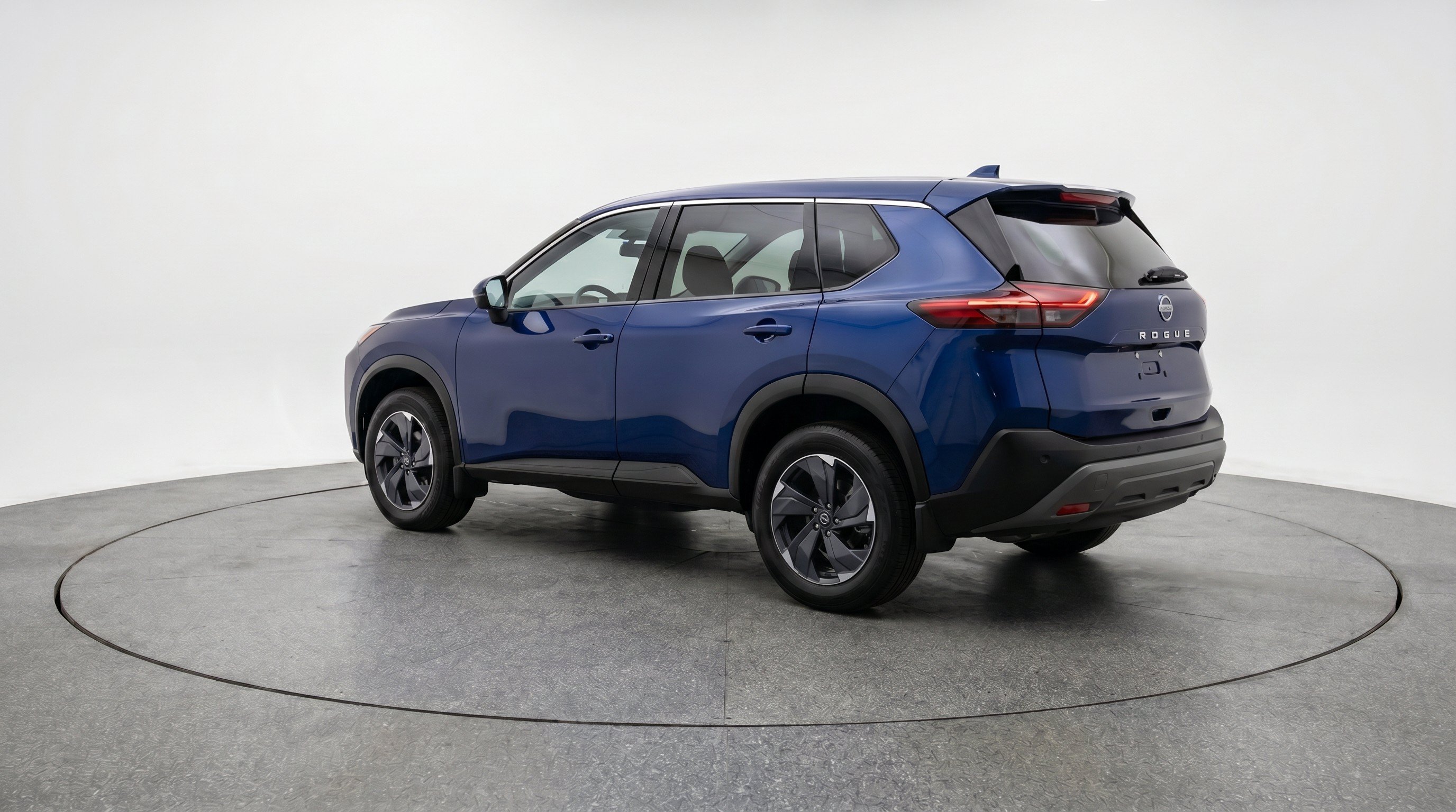 Used 2025 Nissan Rogue SV AWD/4WD image 6