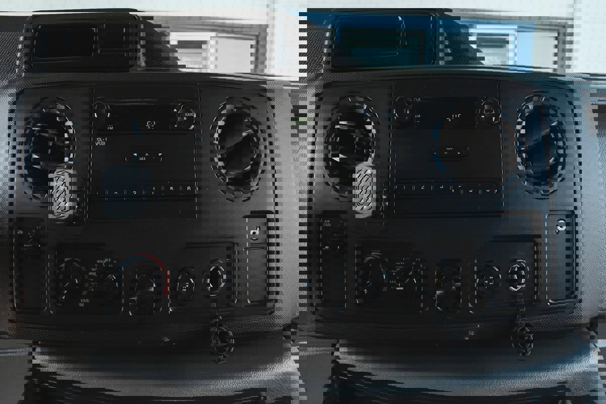 Used 2013 Ford E-150 and Econoline 150 image 17