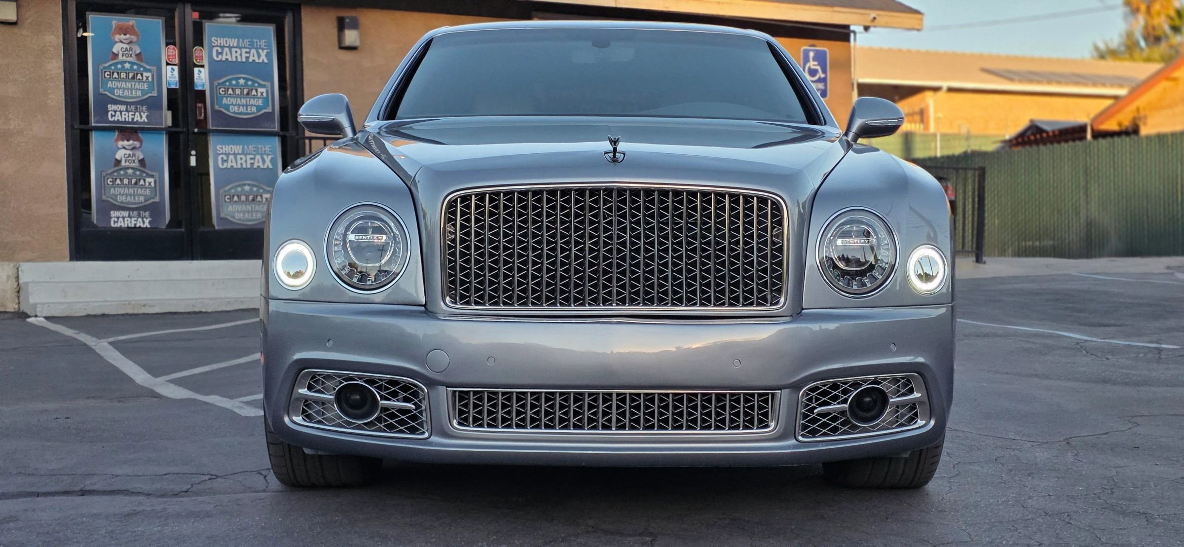 Used 2020 Bentley Mulsanne image 2