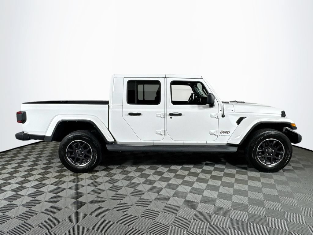 Used 2023 Jeep Gladiator Overland w/ LED Lighting Group AWD/4WD image 8
