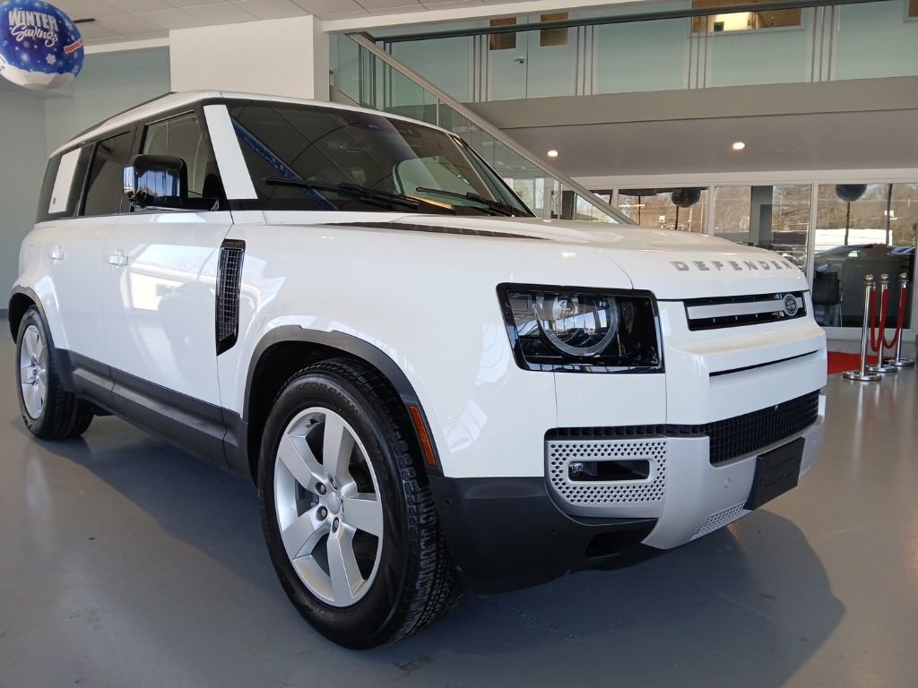 Used 2024 Land Rover Defender 110 S image 7