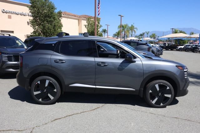 New 2026 Nissan Kicks SR FWD image 3
