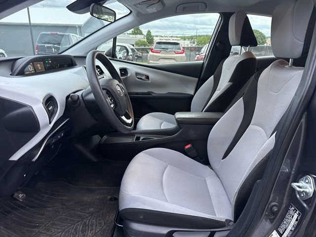 Used 2019 Toyota Prius LE FWD image 15