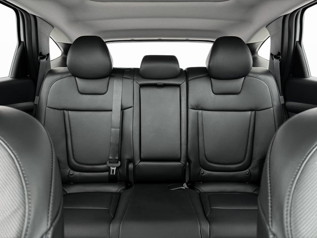 New 2025 Hyundai Tucson Limited image 16