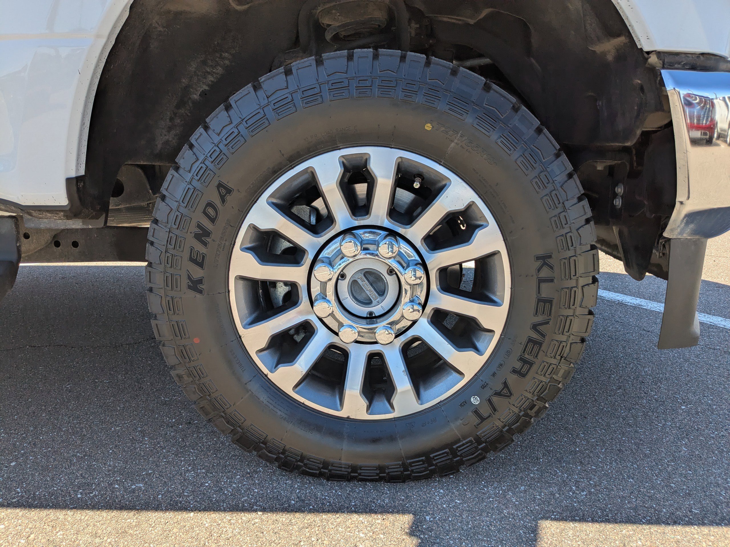 Used 2022 Ford F250 Lariat w/ Lariat Value Package image 10