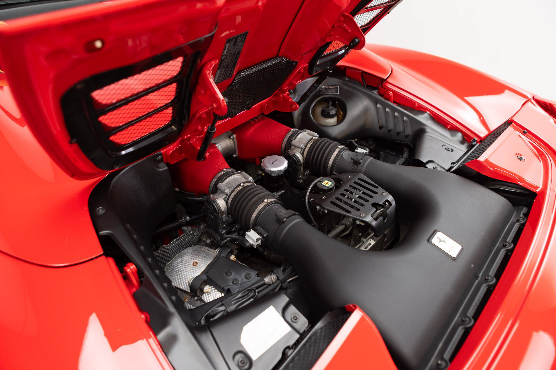 Certified 2014 Ferrari 458 Spider RWD image 90
