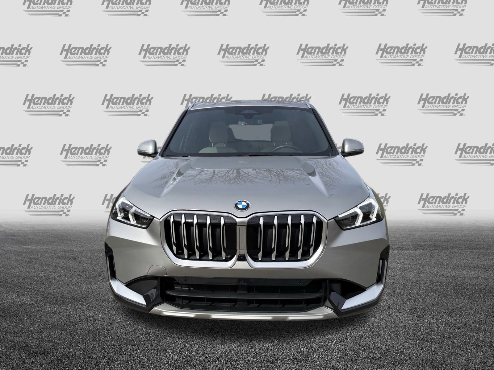 Certified 2025 BMW X1 xDrive28i w/ Technology Package image 3
