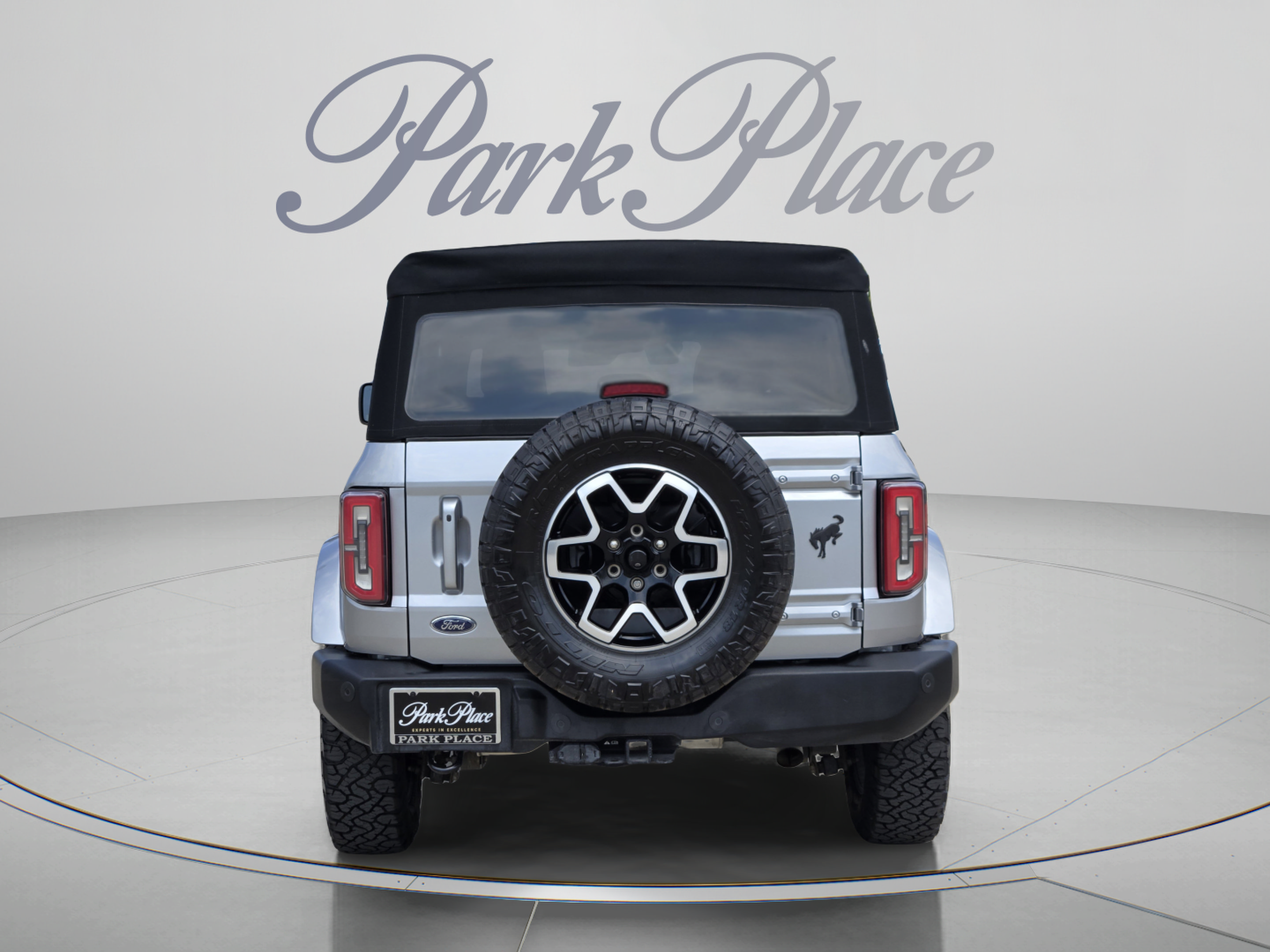 Used 2023 Ford Bronco Outer Banks AWD/4WD image 4