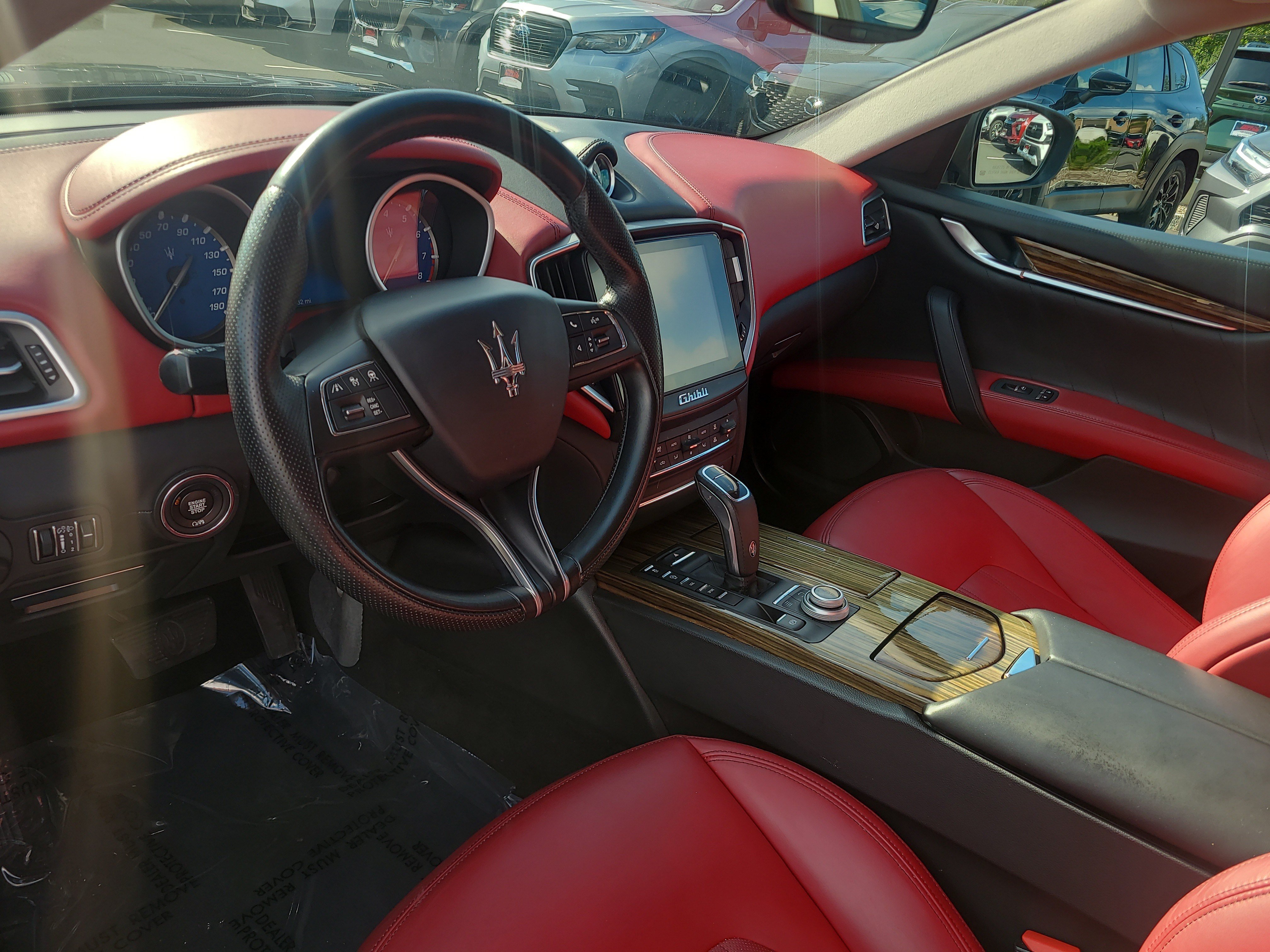 Used 2020 Maserati Ghibli S Q4 AWD/4WD image 15