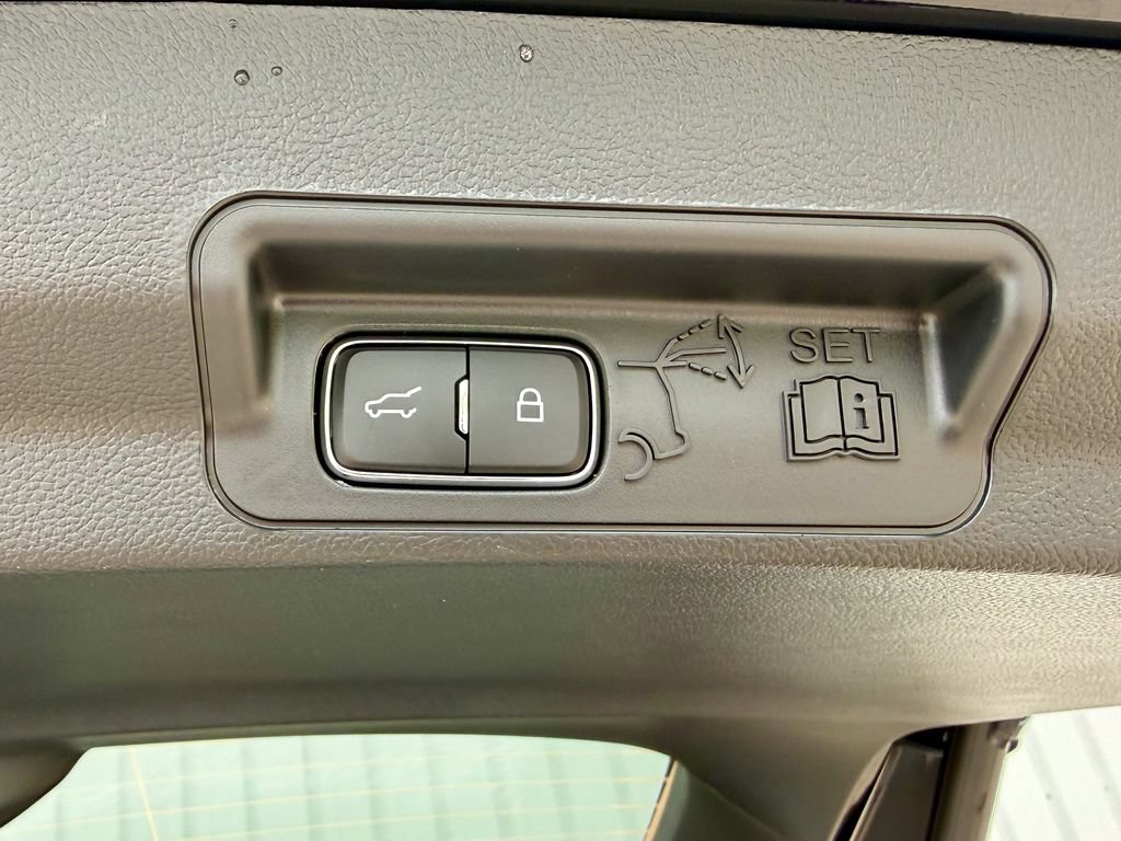 New 2027 Ford Explorer Active w/ Active Comfort Package AWD/4WD image 19