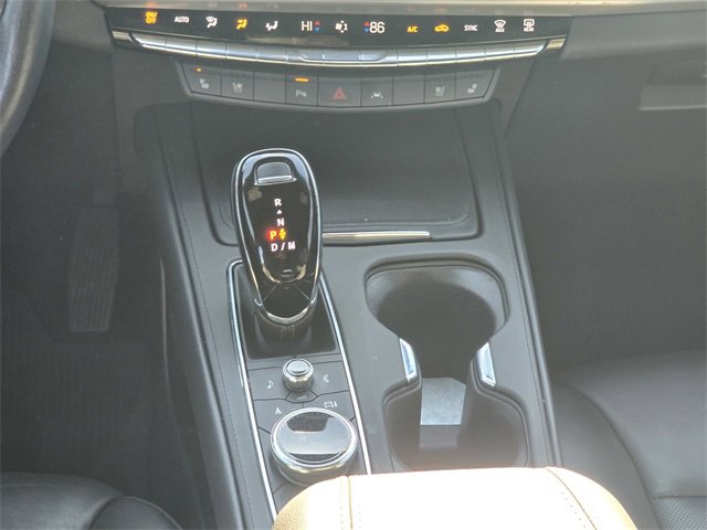 Used 2024 Cadillac XT4 Premium Luxury image 16