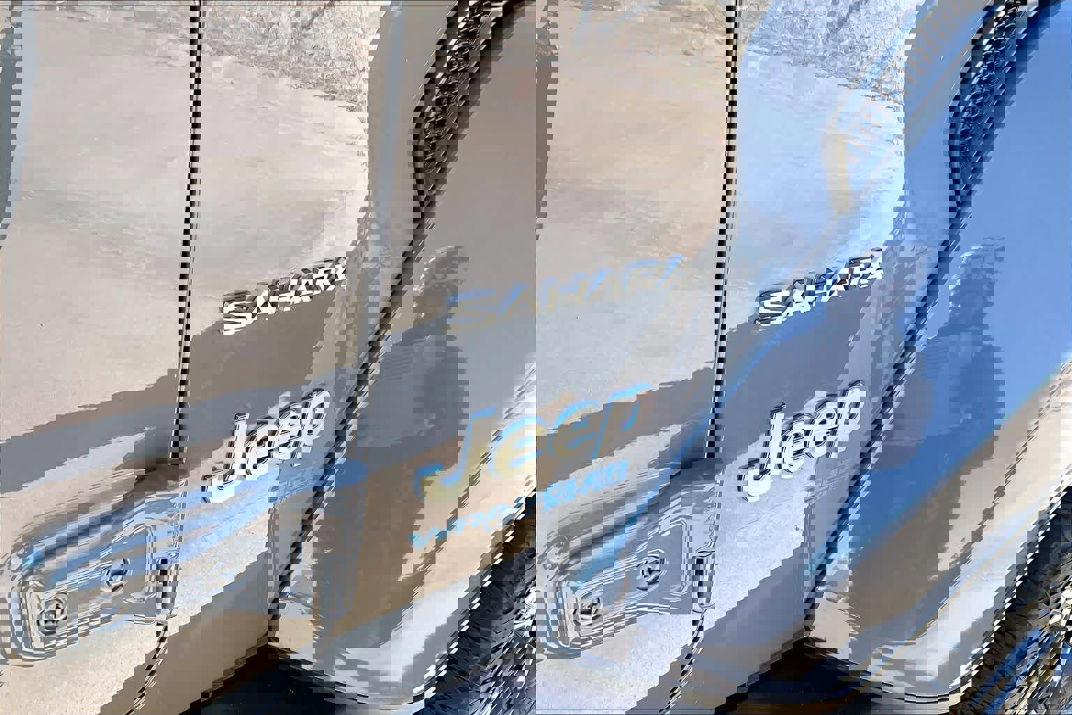 Used 2021 Jeep Wrangler Unlimited Sahara w/ Safety Group image 29