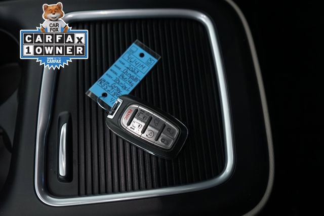 Used 2023 Chrysler Pacifica Touring-L image 26