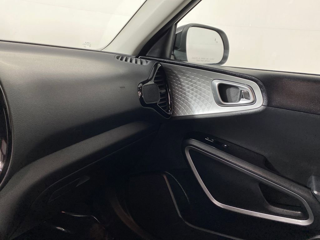 Certified 2023 Kia Soul S image 25