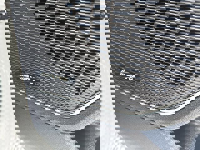 Used 2023 Jeep Grand Cherokee L Summit w/ Advanced Protech Group IV image 17