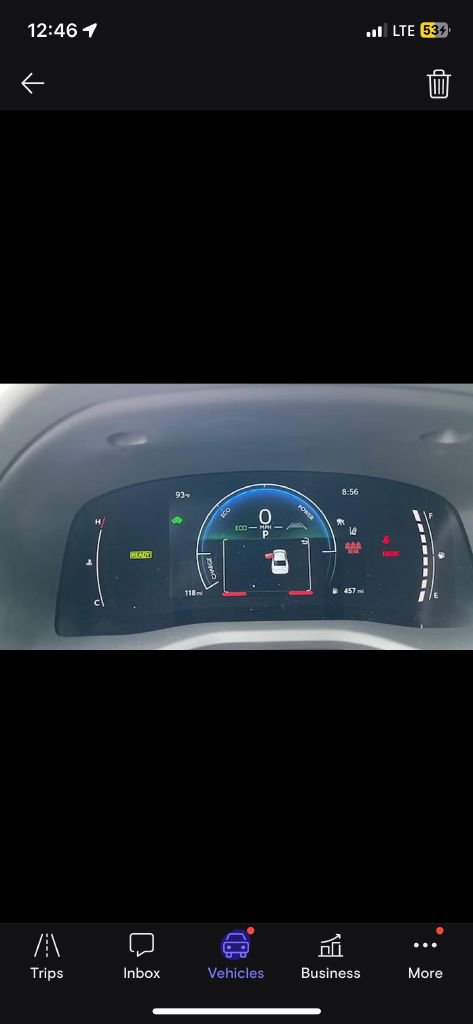 Used 2025 Toyota Camry XSE image 4