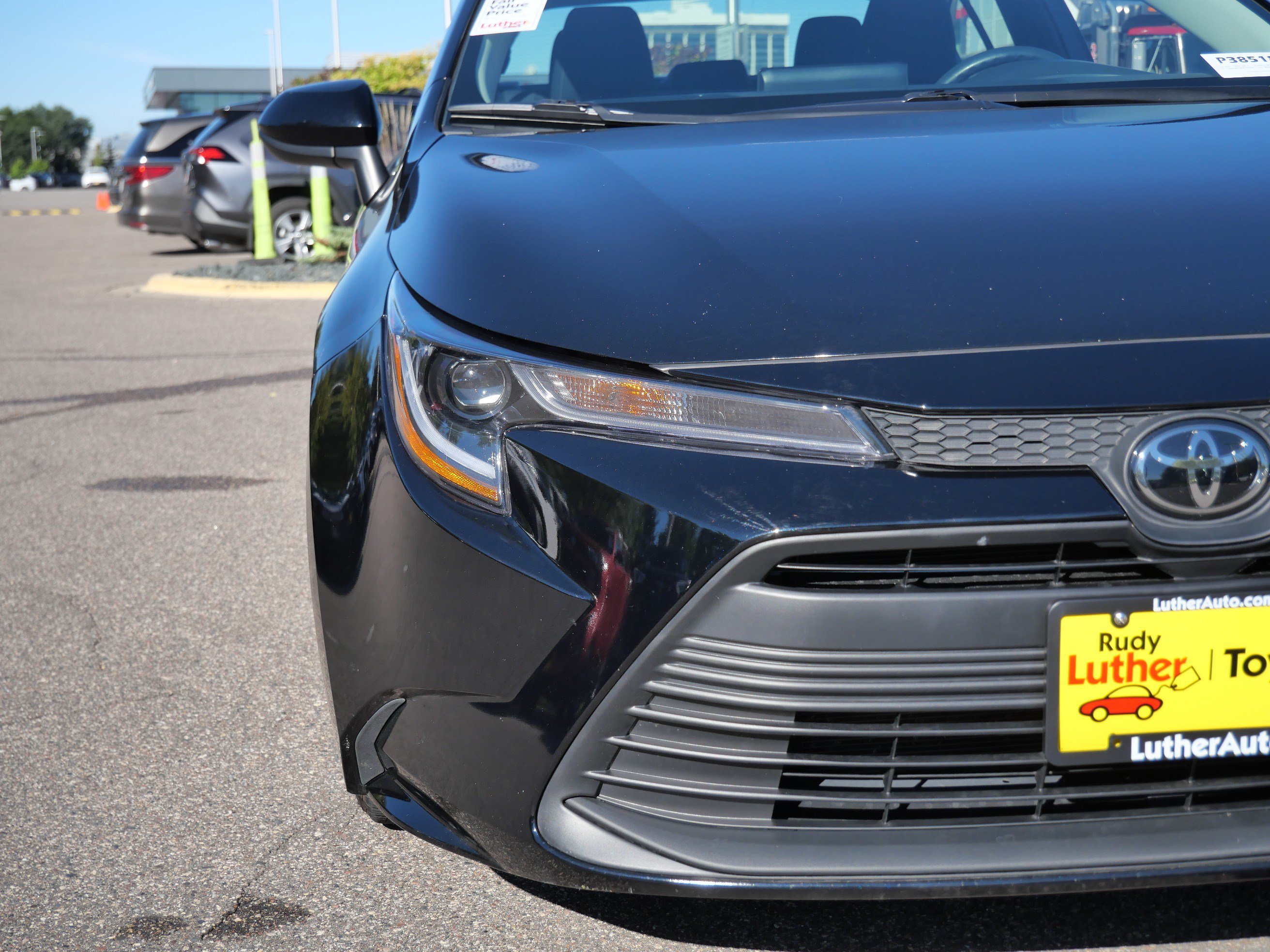 Certified 2025 Toyota Corolla LE FWD image 16